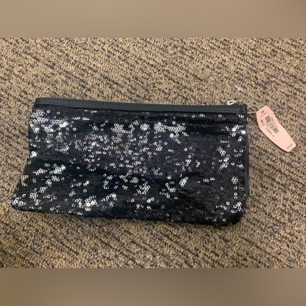 BUNDLE of 3‎ wristlets, 1 is Victoria’s Secret NWT
